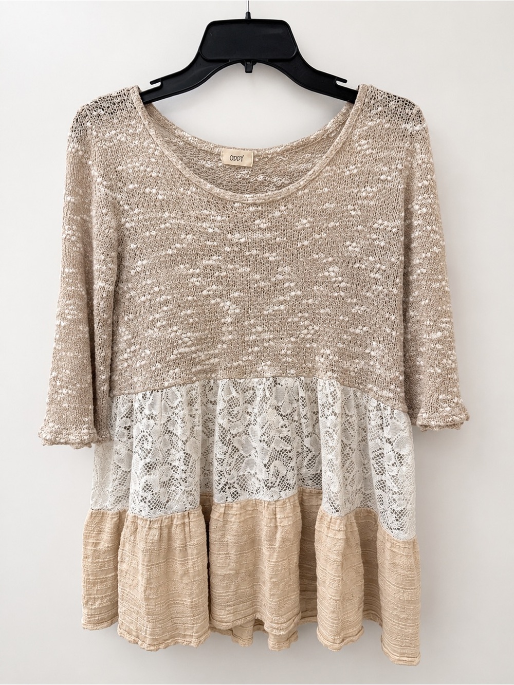 ODDY Beige and White Lace-Trim Knit Tunic Top